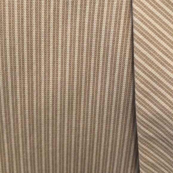 Halogen jacket with front clasp closure - Picture 3 of 6